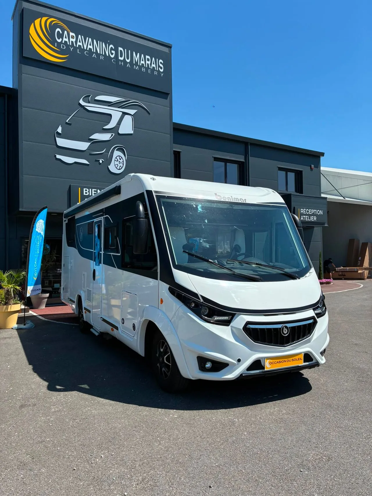 Camping-car occasion – Intégral — Camping-car profilé